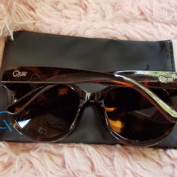 NEW!  SAlE RARE QUAY MAIDEN mirror sunnies - Picture 5 of 13